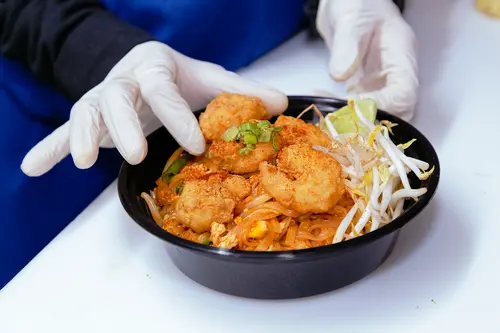 Pad Thai with Popcorn Shrimps